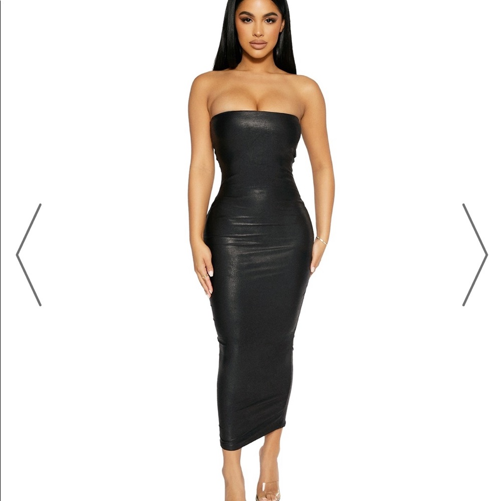 Naked wardrobe got the drip dress